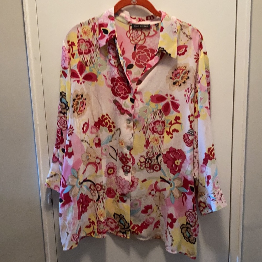Lovely Floral Blouse, size 2X